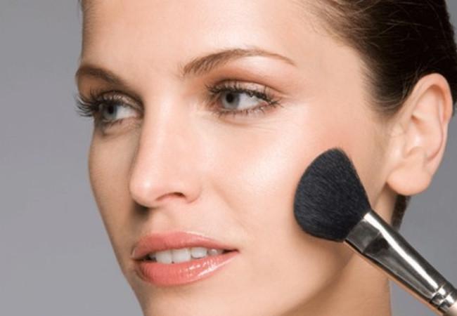 Highlighter Makeup- Best Way to Highlight 1